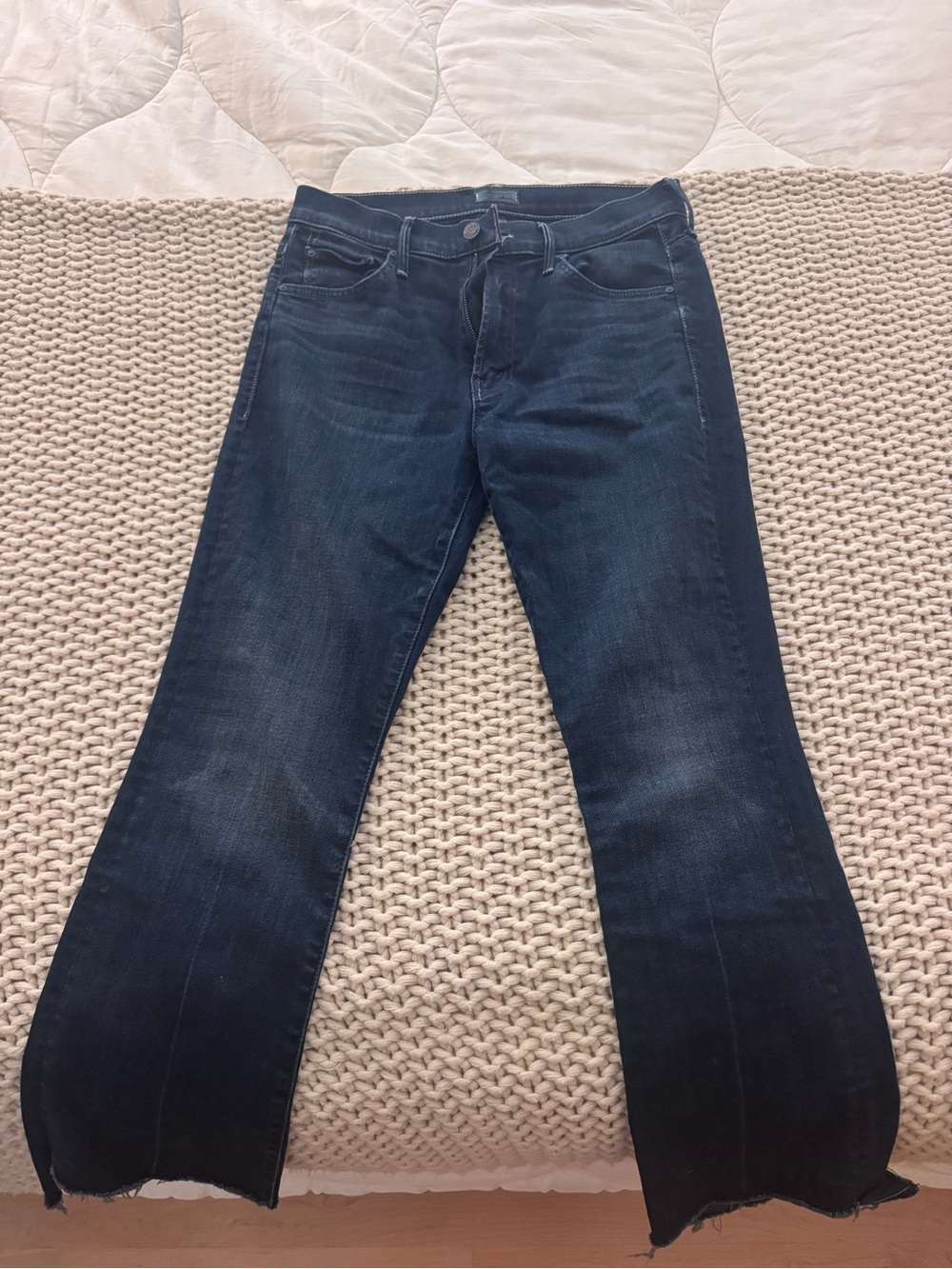 MOTHER Dark Wash The Insider Crop Step Fray Jeans